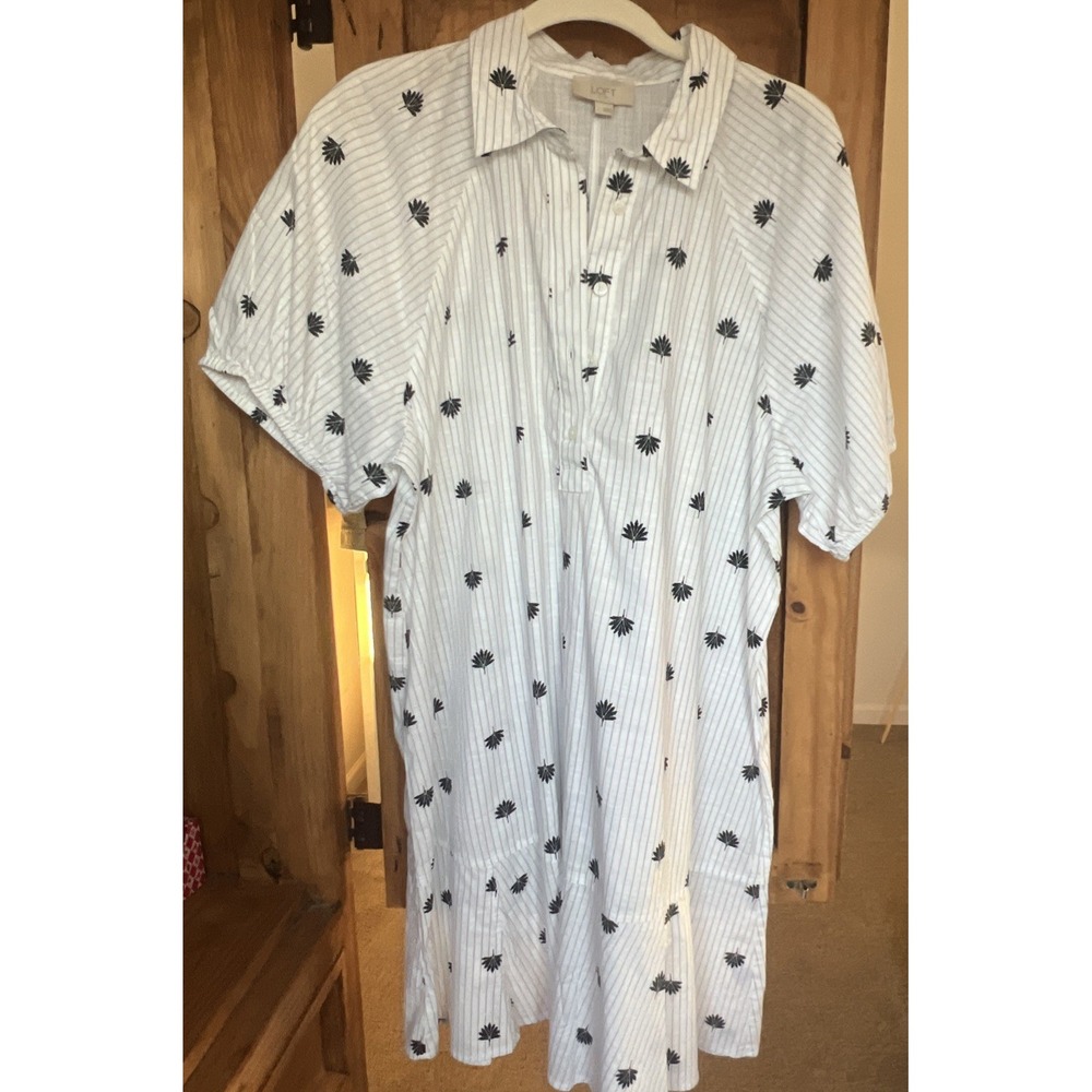 Loft Outlet Women's White/Black Pinstriped Short Sleeved Flutter Dress Size L